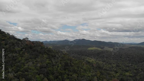 Montes e horizonte 