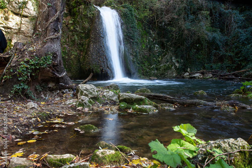 Obraz premium carpinone waterfall in molise italy with schioppo and carpino