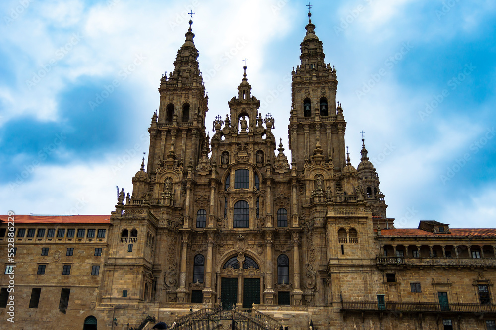 Santiago de compostela en españa galicia presentando la catedral 