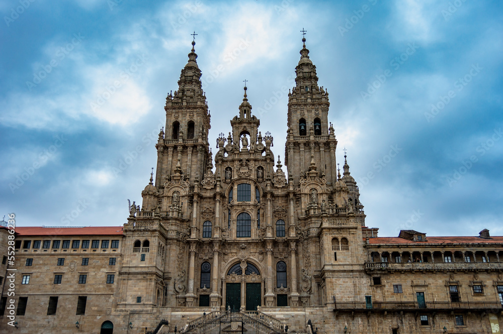 Santiago de compostela en españa galicia presentando la catedral 