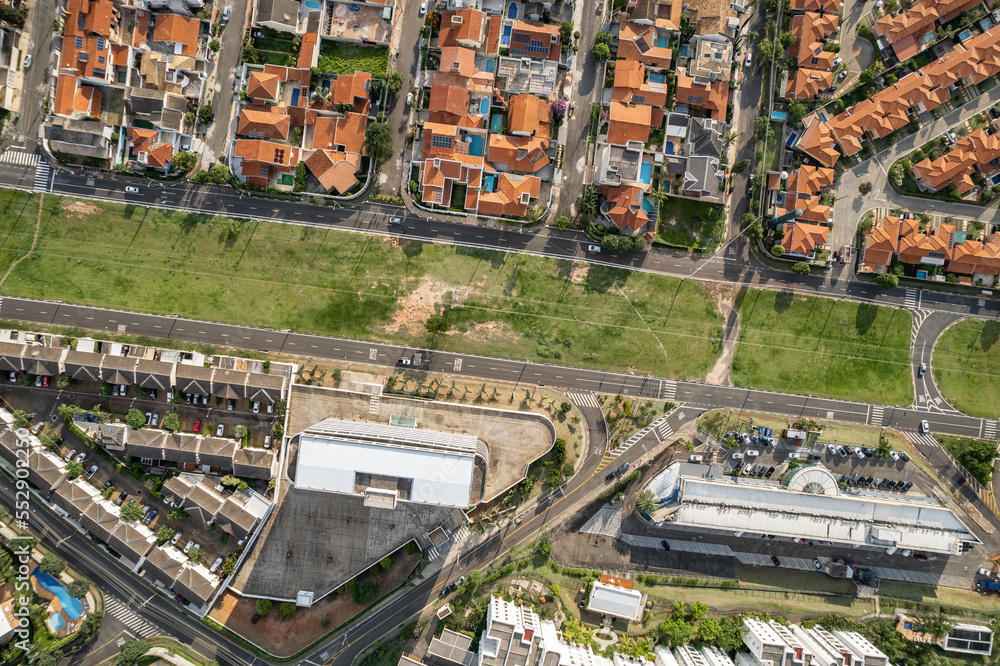 Fototapeta premium Chácara Primavera and Santo Antônio Mansions. Neighborhoods with several buildings, apartments, condominiums and modern structure located in the interior of the city of Campinas, São Paulo.