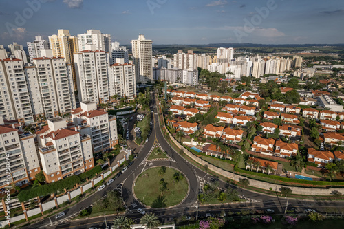 Chácara Primavera and Santo Antônio Mansions. Neighborhoods with several buildings, apartments, condominiums and modern structure located in the interior of the city of Campinas, São Paulo.