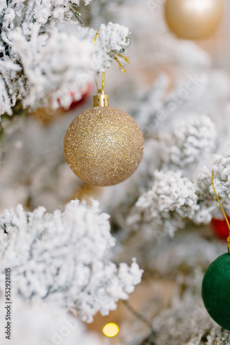 christmas tree decorations