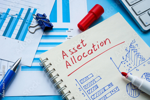 Fotografia Notebook with sign asset allocation and calculations.