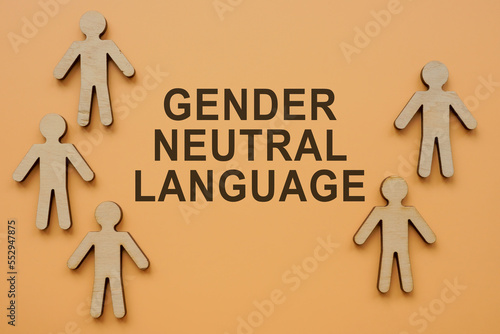 Foto Wooden figurines and inscription gender neutral language.