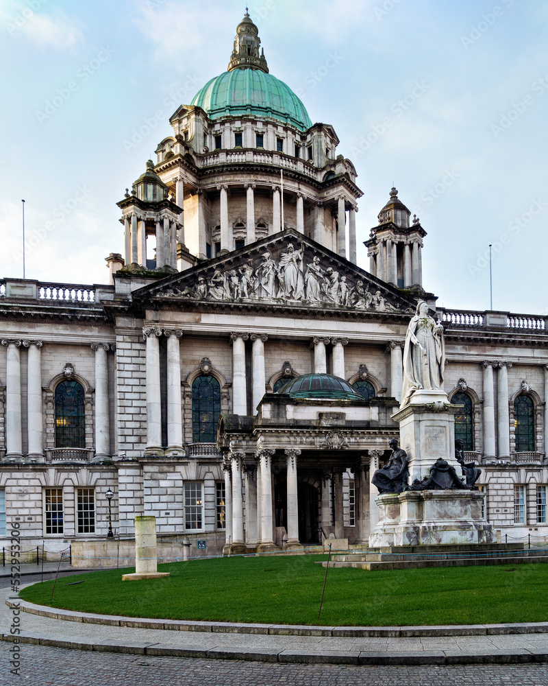 Belfast City Hall main entrance and statue of Queen Victoria