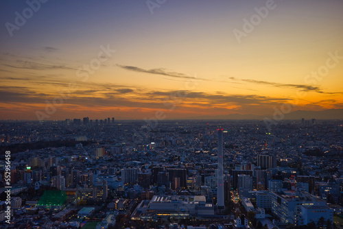 東京の夕暮れ