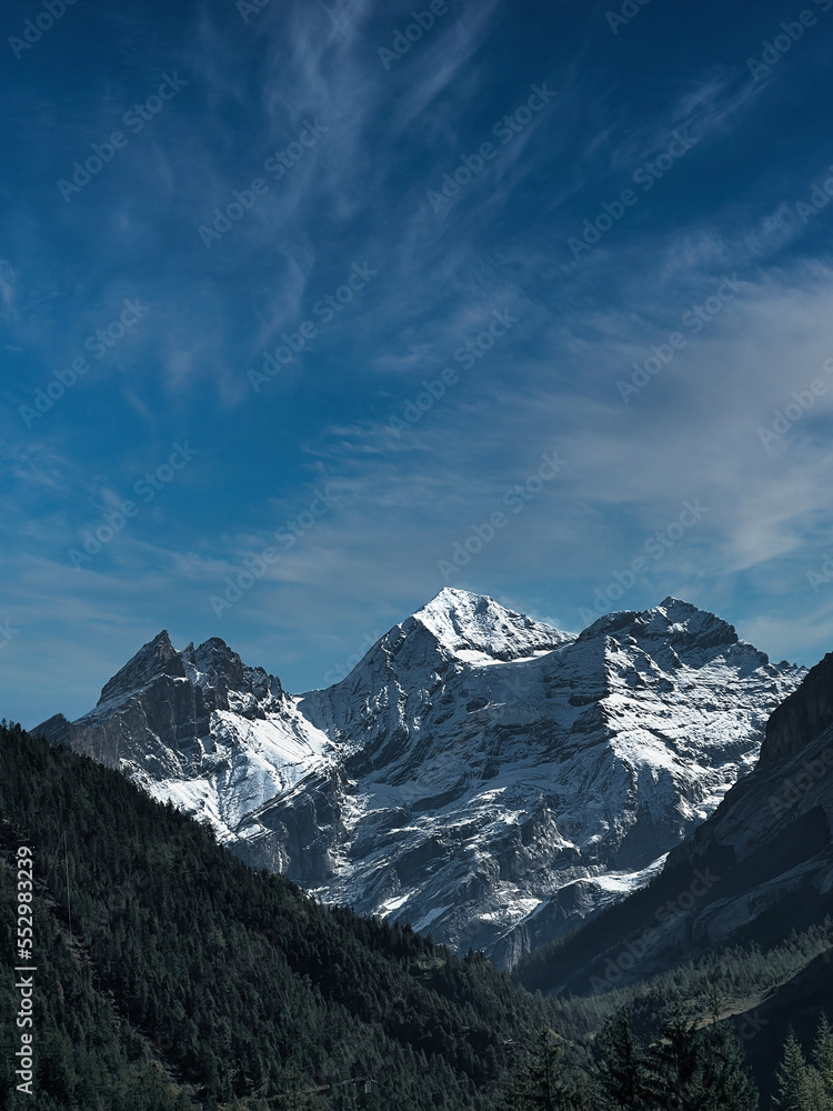 Obraz premium Cima de Oeschinensee 