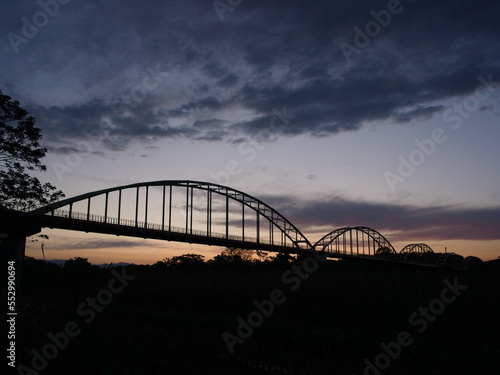 夕刻の入間川水管橋 © kenta0807
