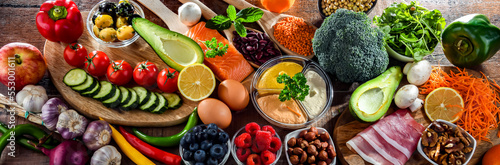 Ingredients of healthy diet that maintains overall health status