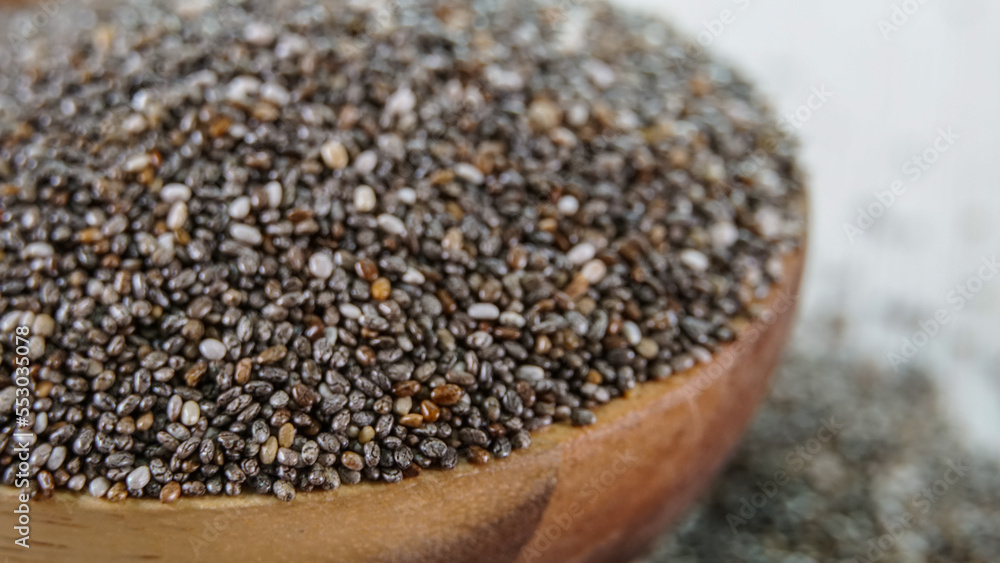 Semillas Chía Las semillas de chía son las semillas comestibles de Salvia hispanica, una planta con flores de la familia de la menta originaria del centro y sur de México Semillas Chía Las semillas de chía son las semillas comestibles de Salvia hispanica, una planta con flores de la familia de la menta originaria del centro y sur de México