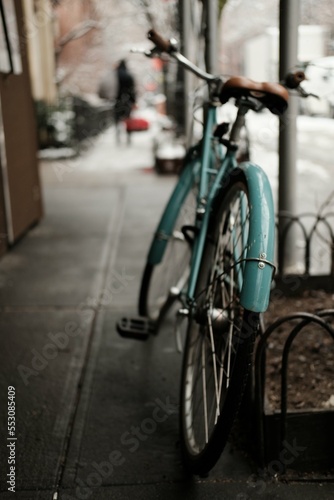 Retro vintage blue bike with leather sear in new york city manhattan © Abdul