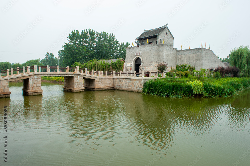 Yaowan Ancient City, Xinyi City, Jiangsu Province, China, was first built in the Tang Dynasty and has a history of more than 1,300 years.
Yaowan Ancient City, Xinyi City, Jiangsu Province, China, was first built in the Tang Dynasty and has a history of more than 1,300 years.