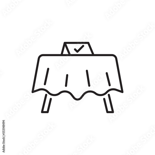 Reserved table line icon. linear style sign for mobile concept and web design. Restaurant table outline icon
