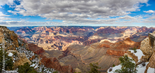 View to the Grand Canyon from the South Rim