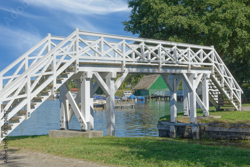 die Weisse Brücke in Neustrelitz am Zierker See,Mecklenburgische Seenplatte,Deutschland © travelpeter