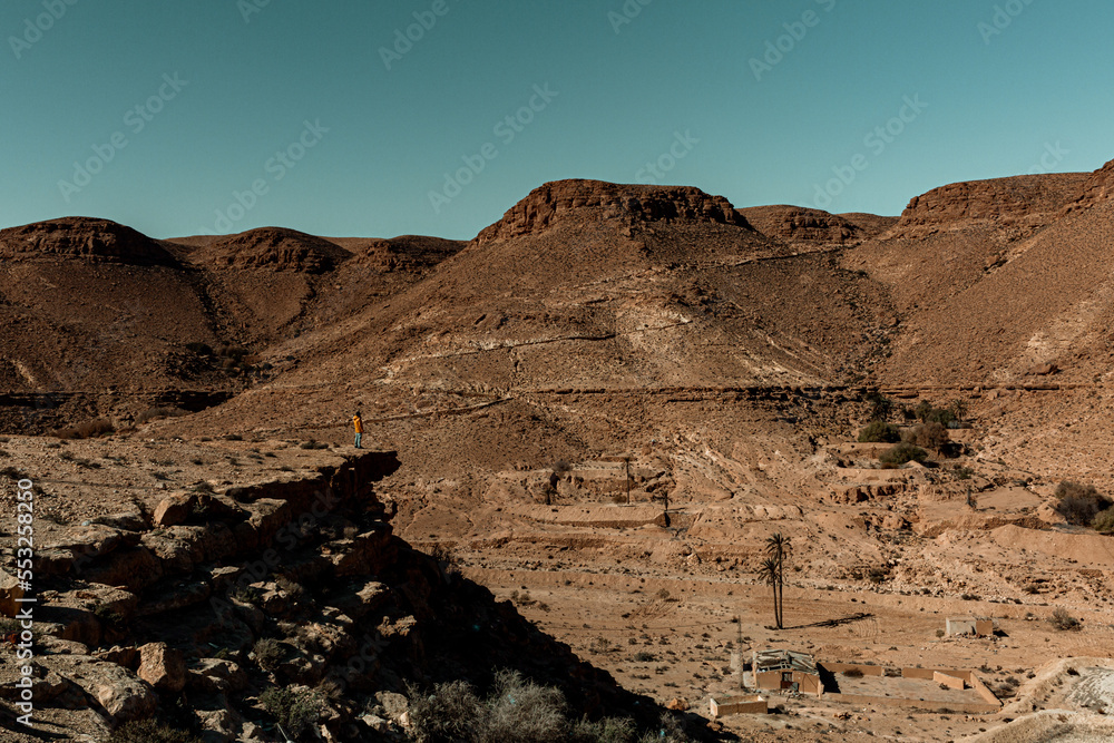 Paysage du désert tunisien dans le vallée de Matmata