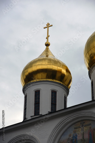 Obraz na płótnie Dormition church. Kremlin in Dmitrov, old historical town in Moscow region, Russia. Color winter photo. Popular landmark. w salonie