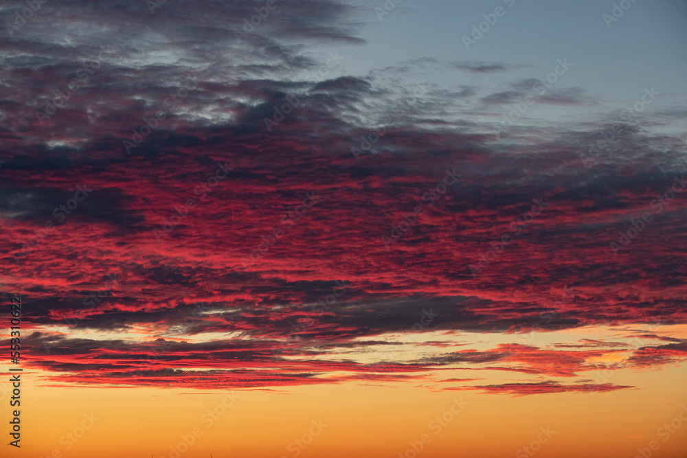 Obraz premium Red sky sunrise