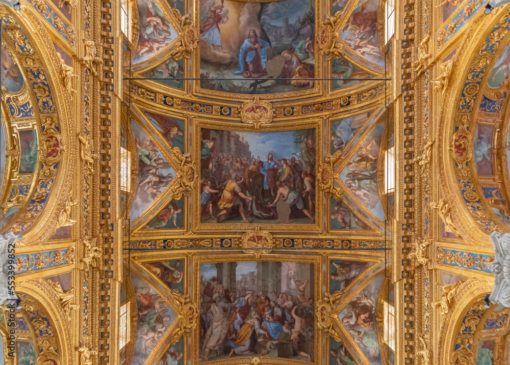 Intérieur de la Basilique Santissima Annunziata del Vastato à Gênes en Italie.	