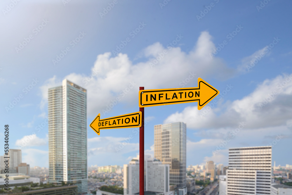 Obraz premium Road arrow to inflation or deflation