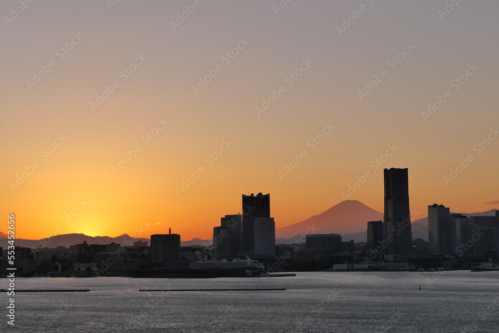 赤富士 横浜みなとみらい