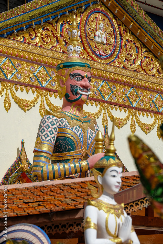 Fototapeta premium George Town, Malaysia - November 2022: Views of the Wat Chaiyamangalaram Thai Buddhist Temple in George Town on November 19, 2022 in Penang, Malaysia.