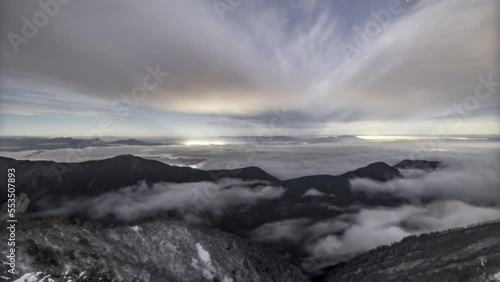 Japanese mountain Timelapse at night with sea of clouds 2