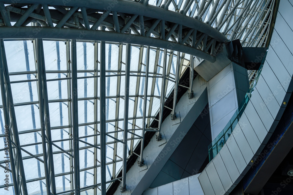 Obraz premium Close-up of a steel structure dome in a modern building interior
