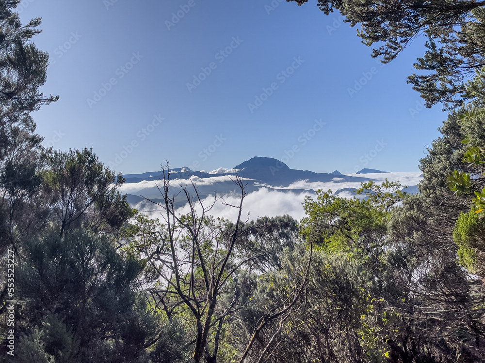 Vue du Piton des Neiges depuis Piton Textor Vue du Piton des Neiges depuis Piton Textor