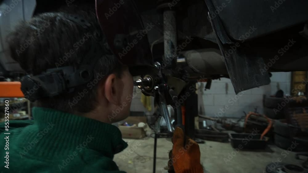 car repair, installation of rear disc brakes instead of drums, welding, locksmith and turning works car repair, installation of rear disc brakes instead of drums, welding, locksmith and turning works