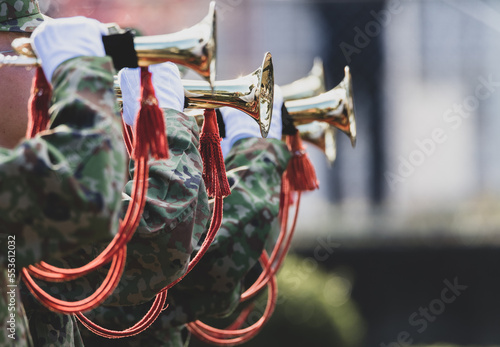 Tableau sur toile 喇叭を吹奏する軍人（Military personnel playing the bugle）