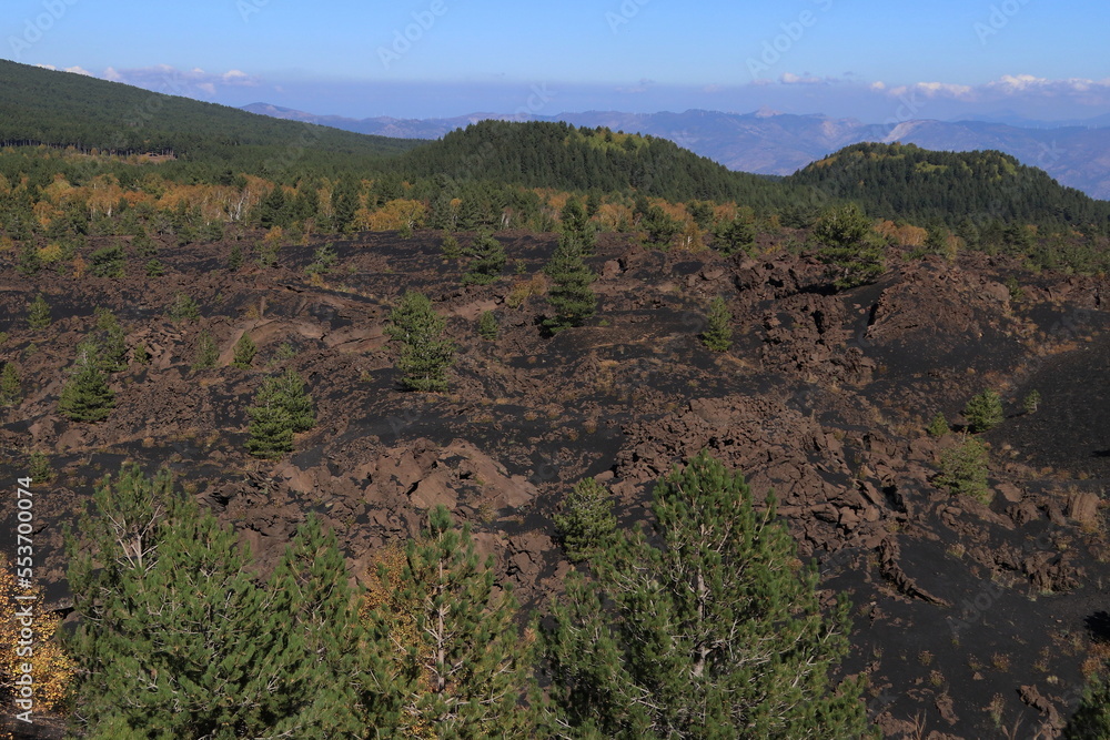 i crateri lavici sul monte Sartorius