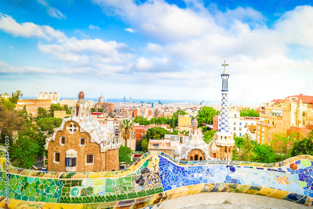 Fototapeta premium Barcelona cityscape on sunny summer day, travel destination and vacations concept. Park, Barcelona Spain.