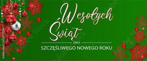 kartka lub baner z życzeniami Wesołych Świąt i Szczęśliwego Nowego Roku w kolorze białym na czerwonym tle i po każdej stronie płatków śniegu, brokatu i bombek w kolorze czerwonym, białym i złotym photo