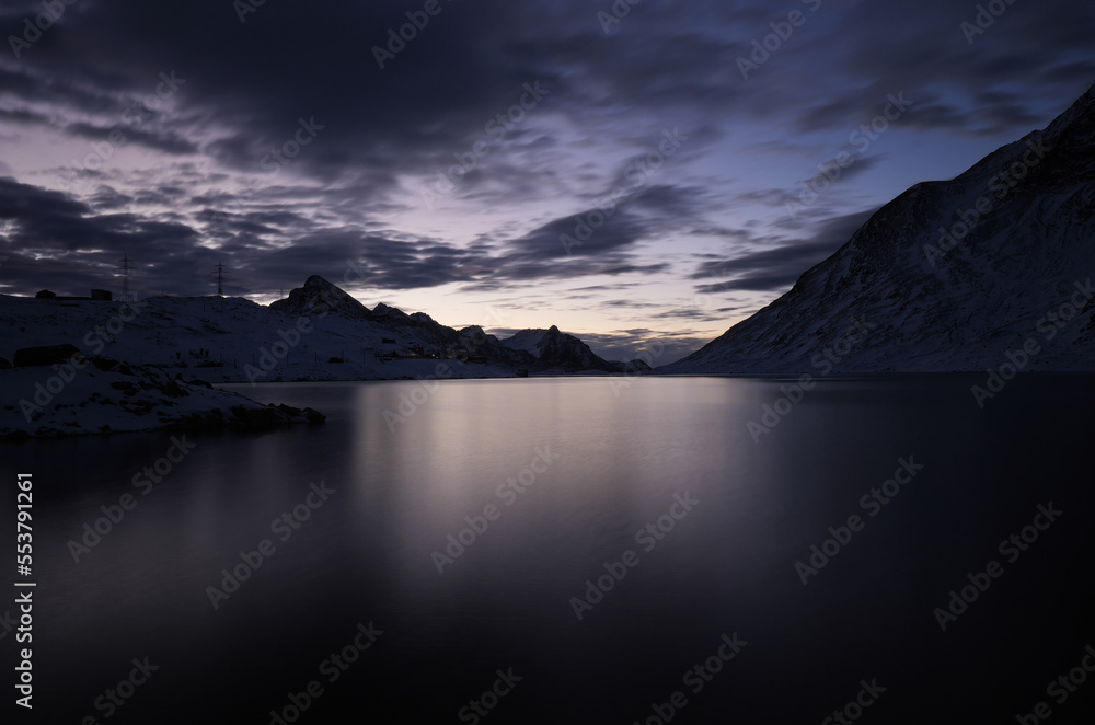 Morgenlicht am Lago Bianco 2234m.