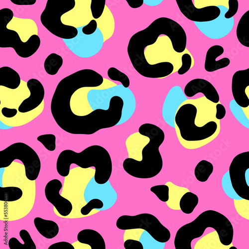 Bright leopard pattern, animal print, vector seamless pattern in the style of doodles, hand drawn