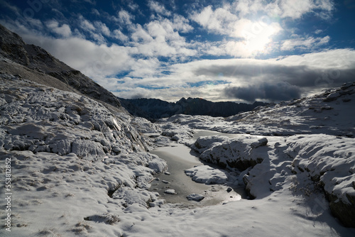 Wallpaper Mural Frozen mountain lake Torontodigital.ca