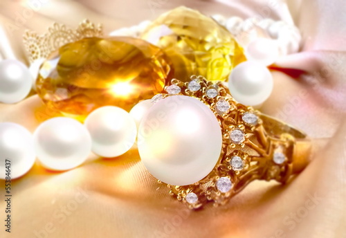 gold jewelry white pearl and yellow citrin gem stones woman fashion 