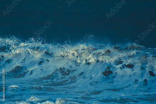 waves © Carlo Gargiulo