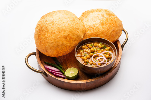 Fotografie Chole bhature is a North Indian food dish