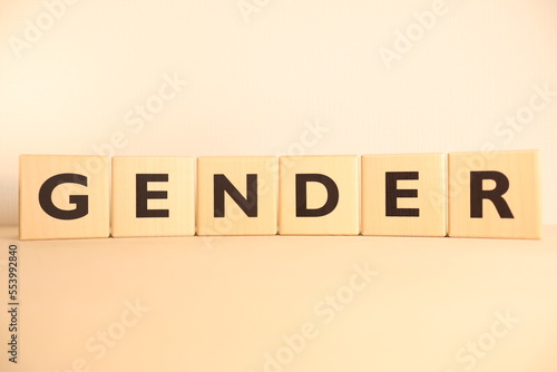 「GENDER（性別）」の文字