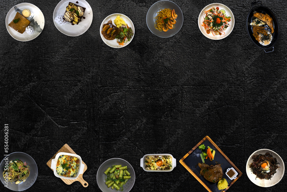 Obraz premium Delicious food on a wooden table