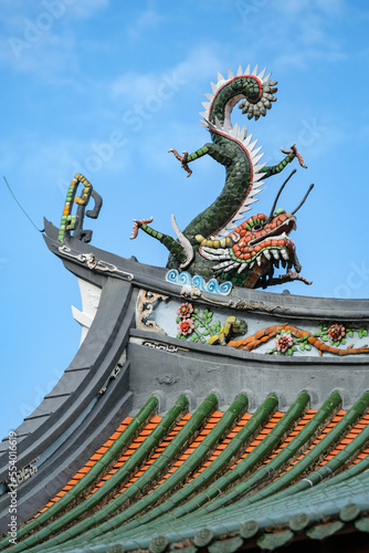 Canvas Print Singapore City, Singapore - December 2022: Views of the Thian Hock Keng Temple in Singapore on December 6, 2022 in Singapore City, Singapore
