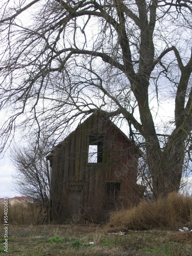 Forgotten Barn © Galen