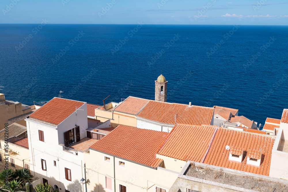 Obraz premium Castelsardo, Sardinia, Italy beautiful town on top of a hill.