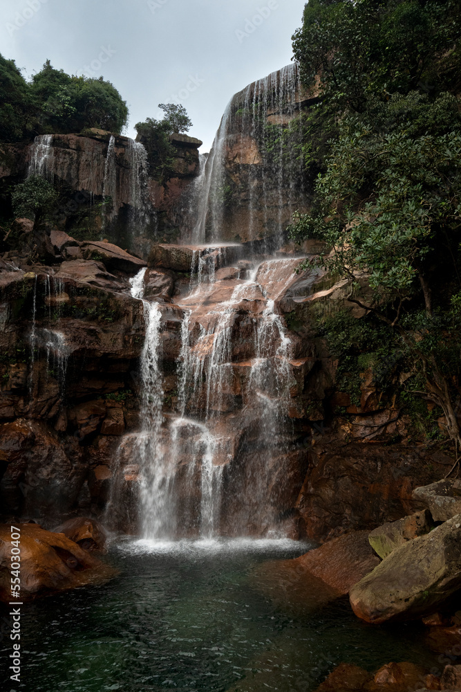 Obraz premium Wei Sawdong waterfall tiered cascades running down the rocks
