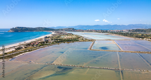 Obraz na plátně visione aerea del Poetto di Cagliari (CA) Italia e dello stagno di Molentargius