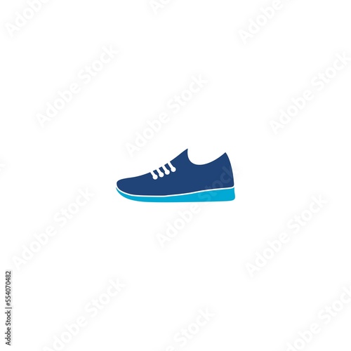 Sneakers icon.