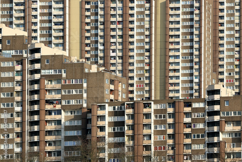 Hochhaus, Wohnhaus, sozialer Brennpunkt, Kölnberg